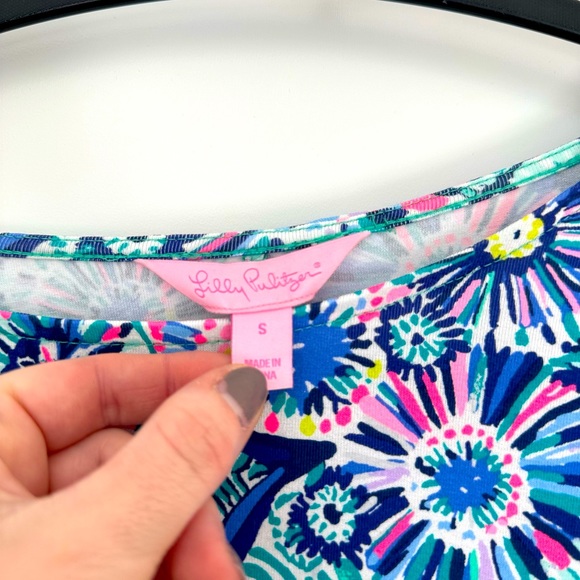 NWOT Lilly Pulitzer bell sleeve stretch midi dress, size small. Retail $128 - Picture 2 of 5